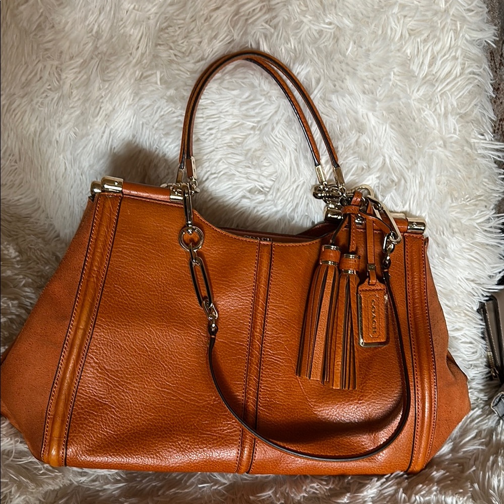 Coach Orange and Blue Shoulder Bag with Luxurious Leather